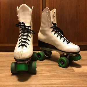 Vintage Roller Skates - Women’s Size 8